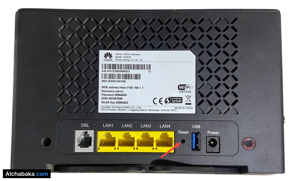 إعادة ضبط المصنع باستخدام زر الراوتر الخلفي